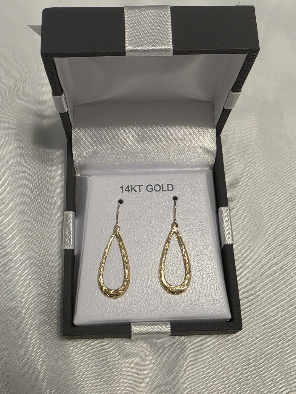 14K Gold Drop Earrings